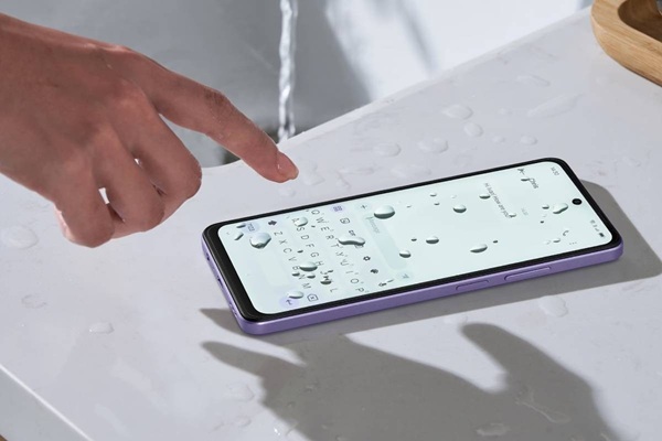 Màn hình rộng lớn, vuốt chạm mượt mà