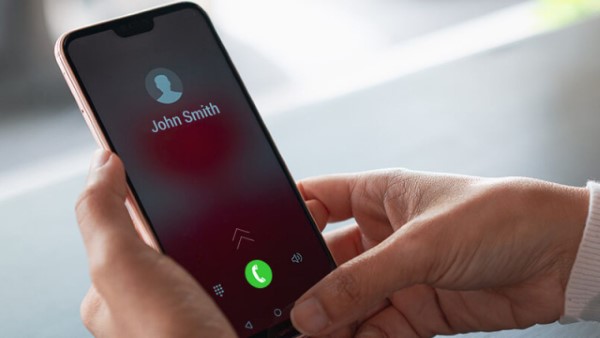 Thực hiện cuộc gọi thử để kiểm tra chức năng loa ngoài