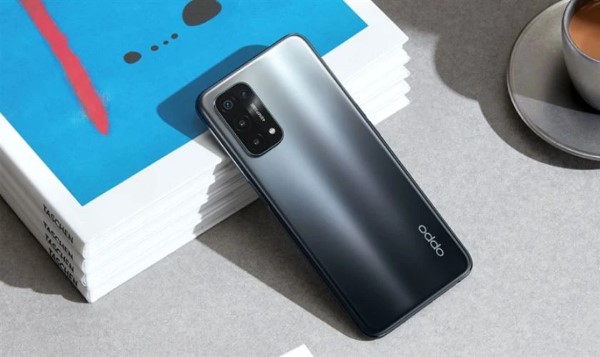 Dòng Oppo A có mức giá phổ thông, cấu hình ổn định và pin lớn