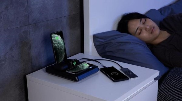 Việc dùng sạc dự phòng qua đêm có thể gây ra quá nhiệt