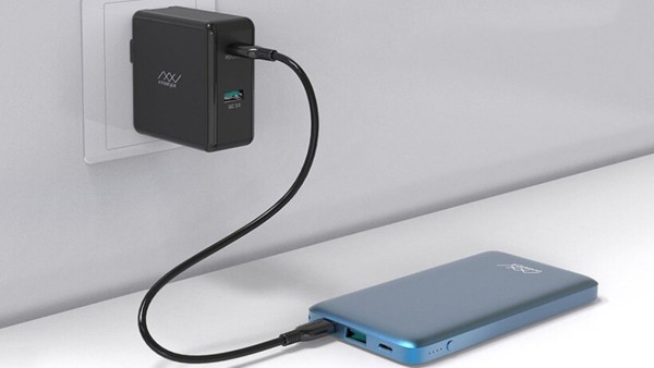 Hãy thử đổi sang một củ sạc khác để sạc pin dự phòng