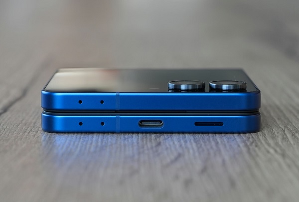 Samsung Galaxy Z Flip7 có hai SIM mang lại nhiều lợi ích cho người dùng