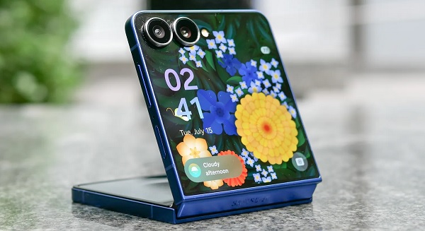 Thiết kế Samsung Galaxy Z Flip7