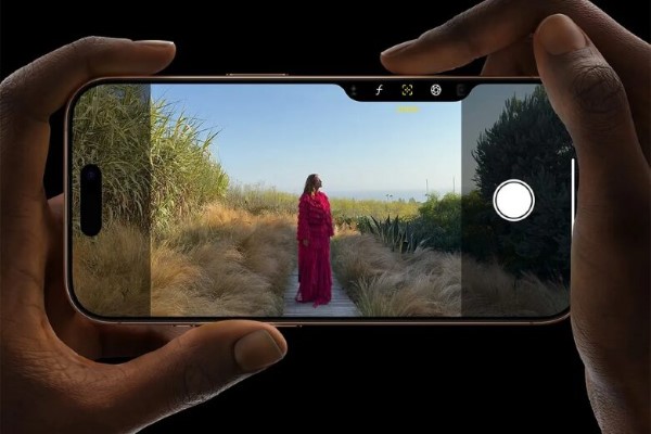 iPhone 16 Pro Max với hệ thống camera chính 48MP