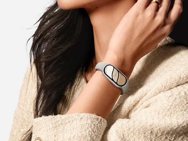 Smart Band 10 có thể kết nối với smartphone qua ứng dụng Mi Fitness