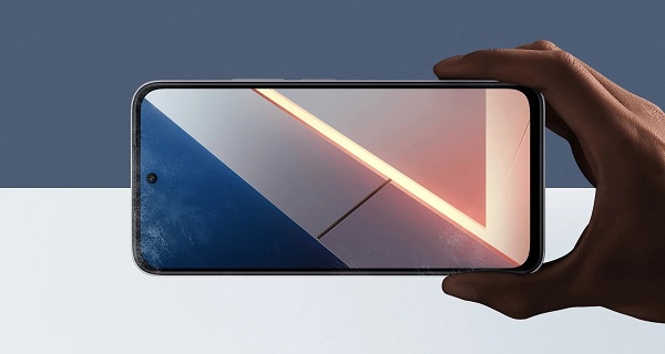 Viên pin dung lượng 7.000 mAh, hỗ trợ sạc nhanh có dây 33W