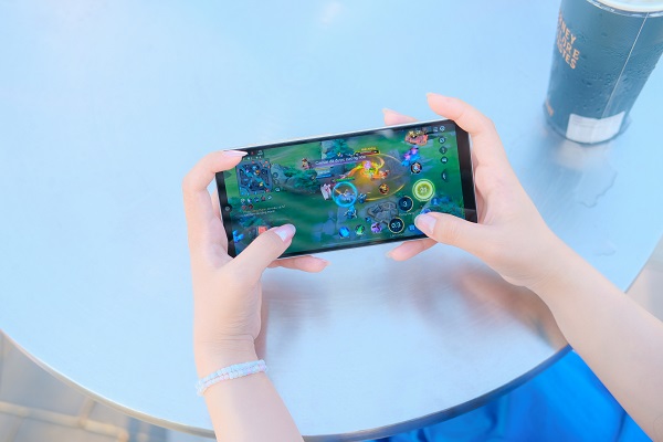 Galaxy A06 cung cấp hiệu năng vượt trội, mạnh mẽ hơn so với OPPO A5i