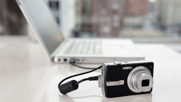 Ưu và nhược điểm của cách chuyển ảnh từ thẻ nhớ sang máy tính