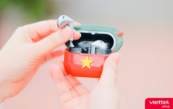 Case cover “Yêu nước tự hào” được thiết kế dành riêng cho Galaxy Buds3 và Buds3 Pro