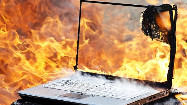 Nguyên nhân và cách khắc phục hiện tượng cháy màn hình laptop