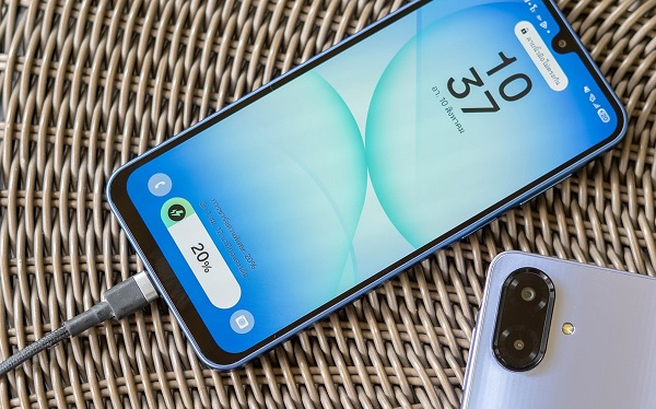 Pin 5.000mAh cân cả ngày dài sử dụng