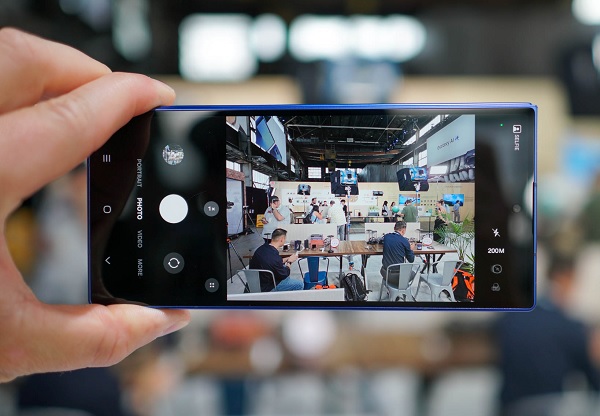 So với thế hệ cũ, Z Fold7 đã được nâng cấp đáng kể về camera