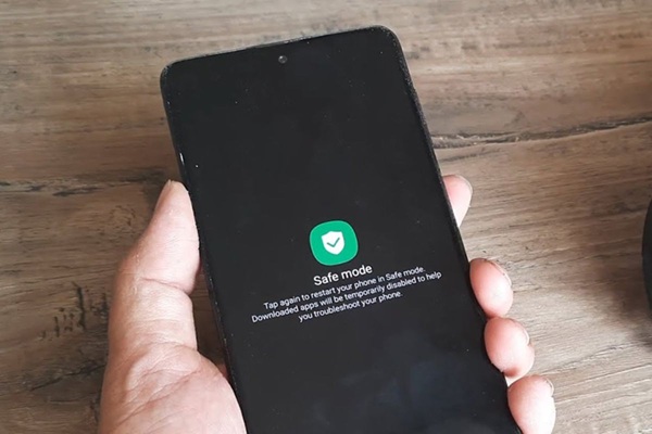 Khởi động điện thoại vào chế độ Safe Mode