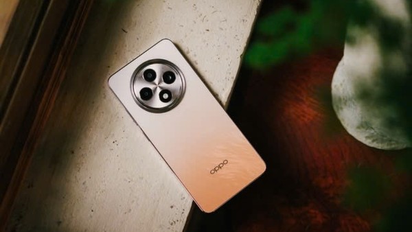 OPPO Reno12 F