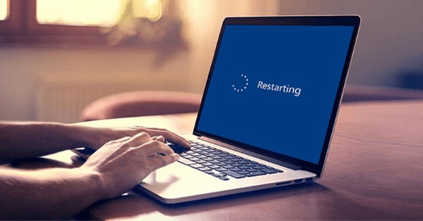 Khởi động lại máy tính