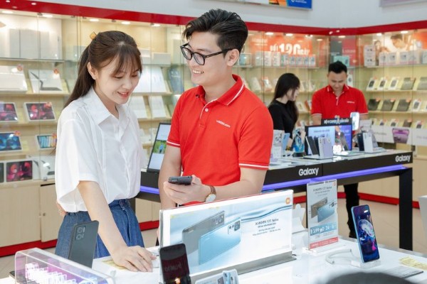 Mua iPhone chính hãng tại Viettel Store