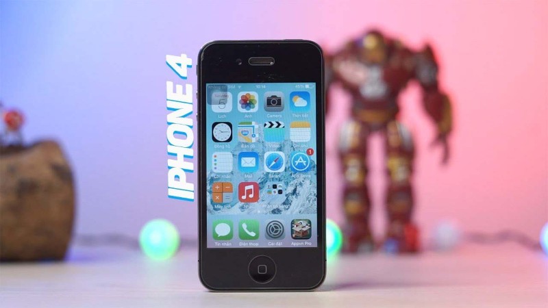 iPhone 4 ra đời năm nào