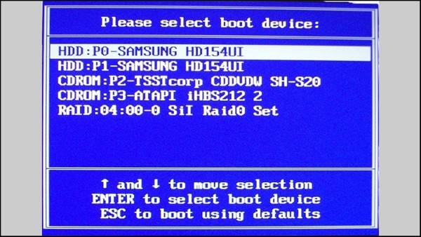 Kiểm tra danh sách ổ cứng trong BIOS