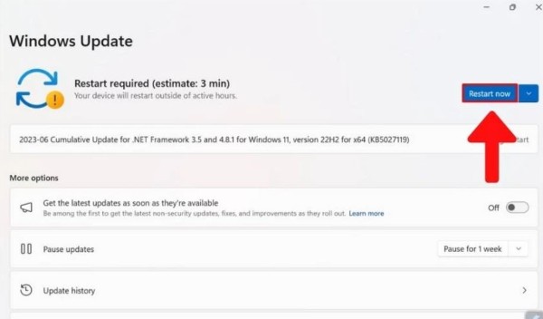 Cài đặt bản cập nhật và khởi động lại máy