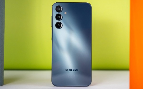 So sánh pin và sạc Samsung Galaxy A16 và A25 có nhiều nét tương đồng