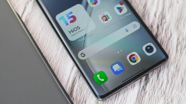 TECNO CAMON 40 Pro với giao diện HiOS 15 mượt mà