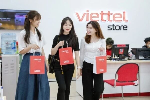 Mua thẻ nhớ chất lượng tại Viettel Store
