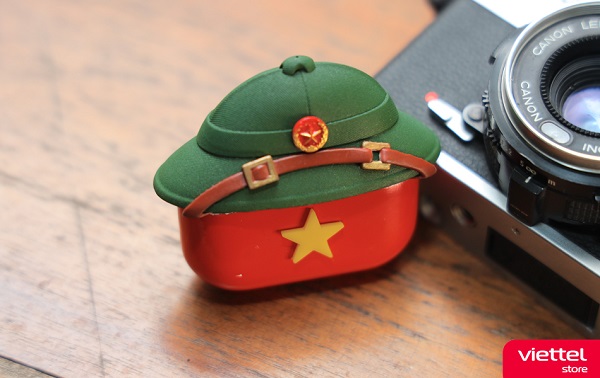 Tự hào yêu nước – Tặng case AirPods thủ công kỷ niệm 80 năm Quốc khánh 2/9 chỉ có tại Viettel Store