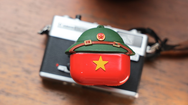Tặng case AirPods thủ công