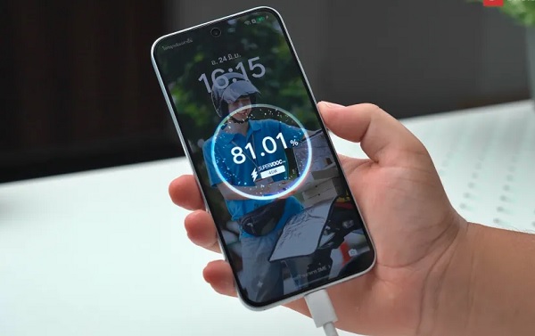 OPPO Reno14 F 5G không hỗ trợ sạc không dây