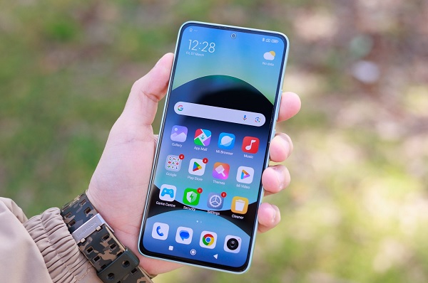 Redmi Note 14 5G hỗ trợ tần số quét và độ sáng màn hình vượt trội hơn