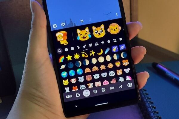 Tính năng tra cứu hàng nghìn biểu tượng chỉ trong vài giây