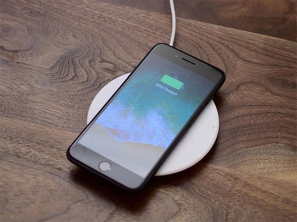 Đánh giá dung lượng pin 2 thiết bị