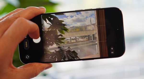 iPhone Air vẫn được Apple giới thiệu như một thiết bị chụp ảnh đa năng