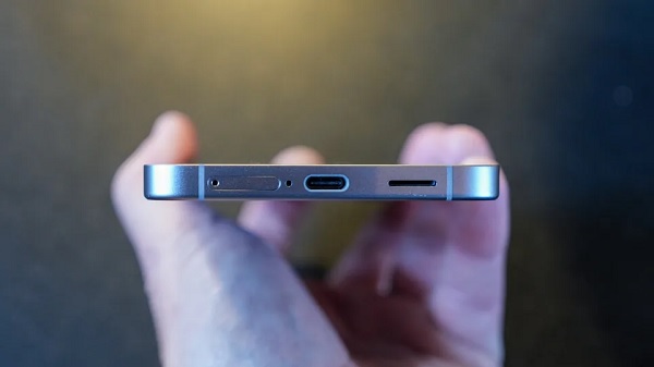 Galaxy S25 FE sở hữu viên pin 4.900mAh, lớn nhất từ trước đến nay trong dòng Galaxy S FE