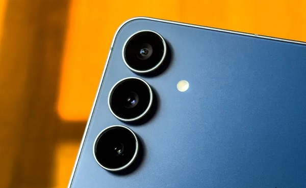 Camera cải tiến mạnh mẽ về phần mềm 