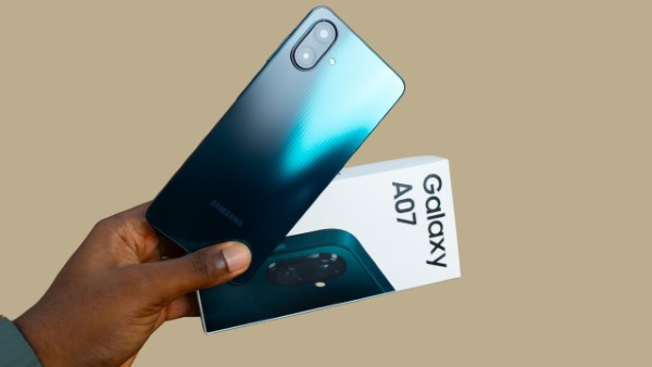 Galaxy A07 mỏng chỉ 7,6mm và có trọng lượng 184g