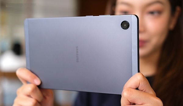 Camera sau 8MP của Galaxy Tab A11 có khả năng cung cấp chất lượng hình ảnh rõ nét