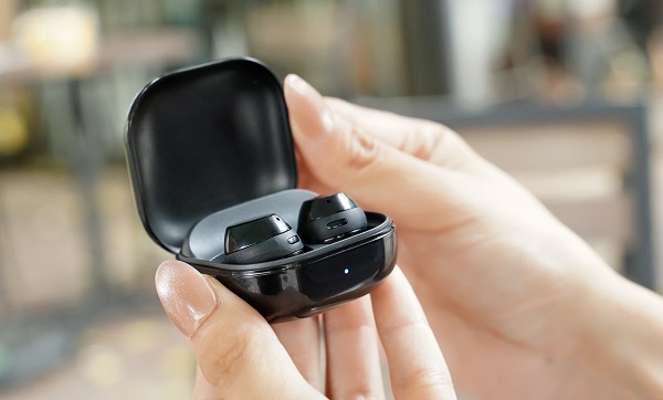 Samsung Galaxy Buds Core giá bao nhiêu?