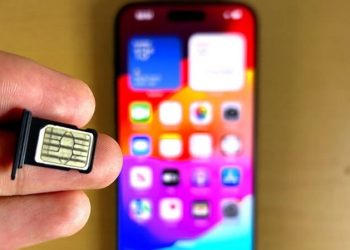 cách lắp sim iphone 15 pro max bản mỹ