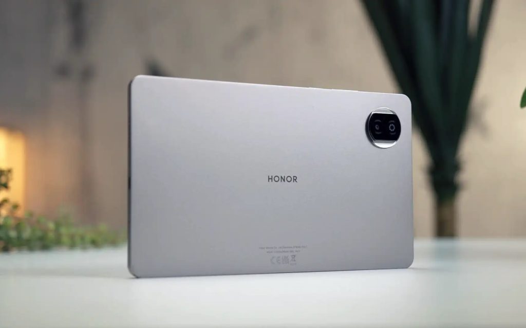 Máy sở hữu thiết kế sang trọng, nhỏ gọn