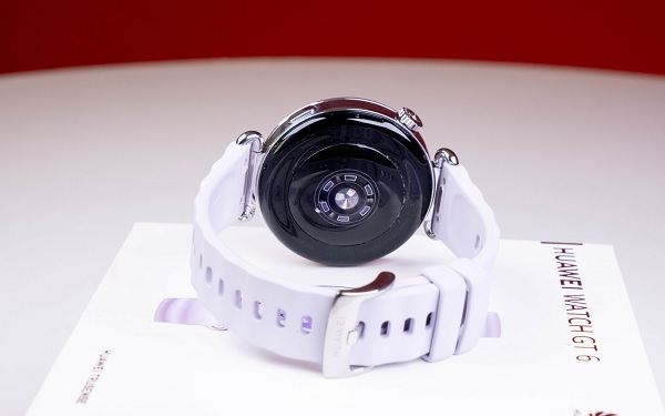 Huawei Watch GT 6 với 21 ngày sử dụng pin