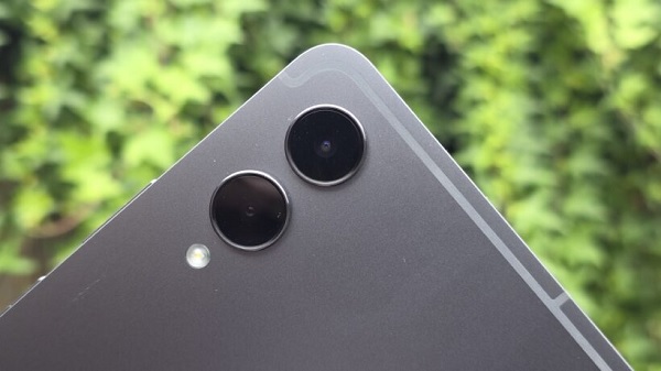 Galaxy Tab S11 Ultra được trang bị hệ thống camera cực xịn sò