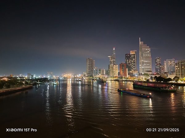 Khả năng lấy nét và chi tiết ảnh ban đêm rất tốt