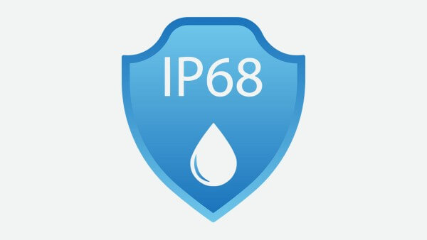 Khả năng chống nước trên iPhone 16 kiểm nghiệm với nước ngọt