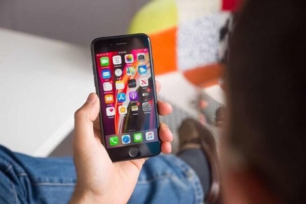 Màn hình iPhone SE sử dụng tấm nền IPS LCD, Retina HD 4.7 inch 