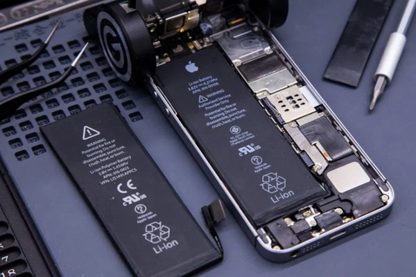 Những điểm bất lợi khi mua iPhone đã thay pin