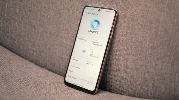 HONOR X7d hoạt động trên nền tảng Android 15 với giao diện MagicOS 9.0