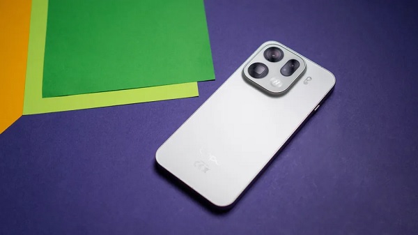 Nếu yêu thích sự tinh tế và nhẹ nhàng, màu Trắng chính là lựa chọn hoàn hảo