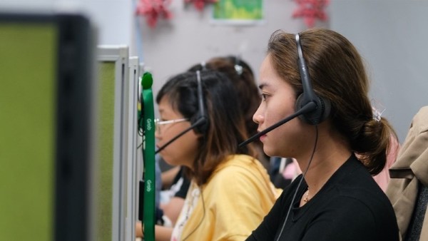 Đội ngũ nhân viên tư vấn của GrabFood sẽ liên hệ để hướng dẫn ký hợp đồng