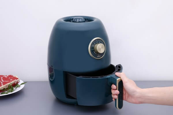 Tháo bỏ toàn bộ tem nhãn, bao bì đóng gói